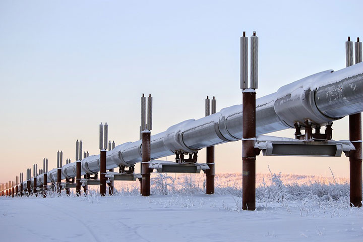 Sensors connected directly to satellite regularly transmit various data on temperature, pressure, flow measurements, etc., helping operators manage miles of pipelines in hard-to-reach areas.