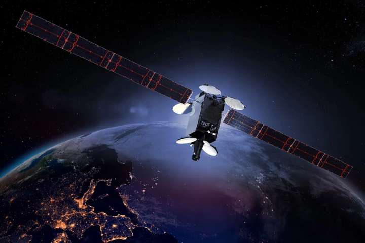 Intelsat is a leader in global satellite communications and operates a fleet of more than 50 satellites that works in concert with a terrestrial networking infrastructure and managed services.
