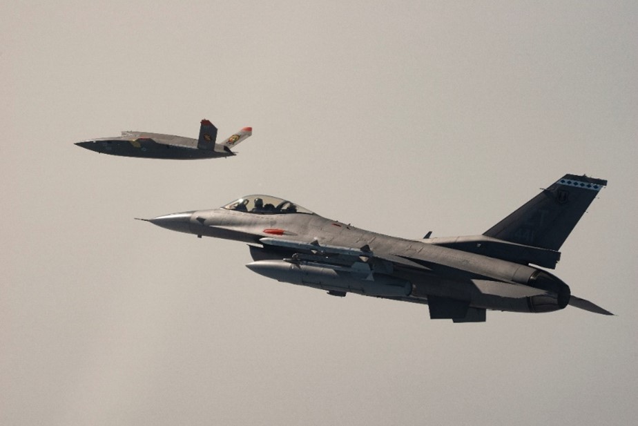 Valkyrie-F16